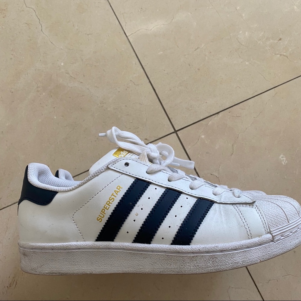 Adidas superstar size 8